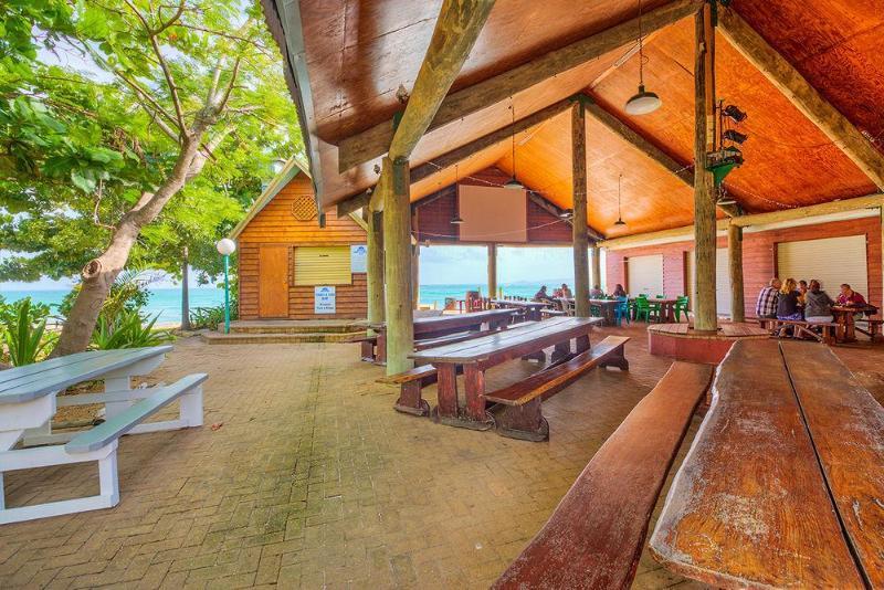 Great Keppel Island Hideaway Hotel Rockhampton Exterior photo